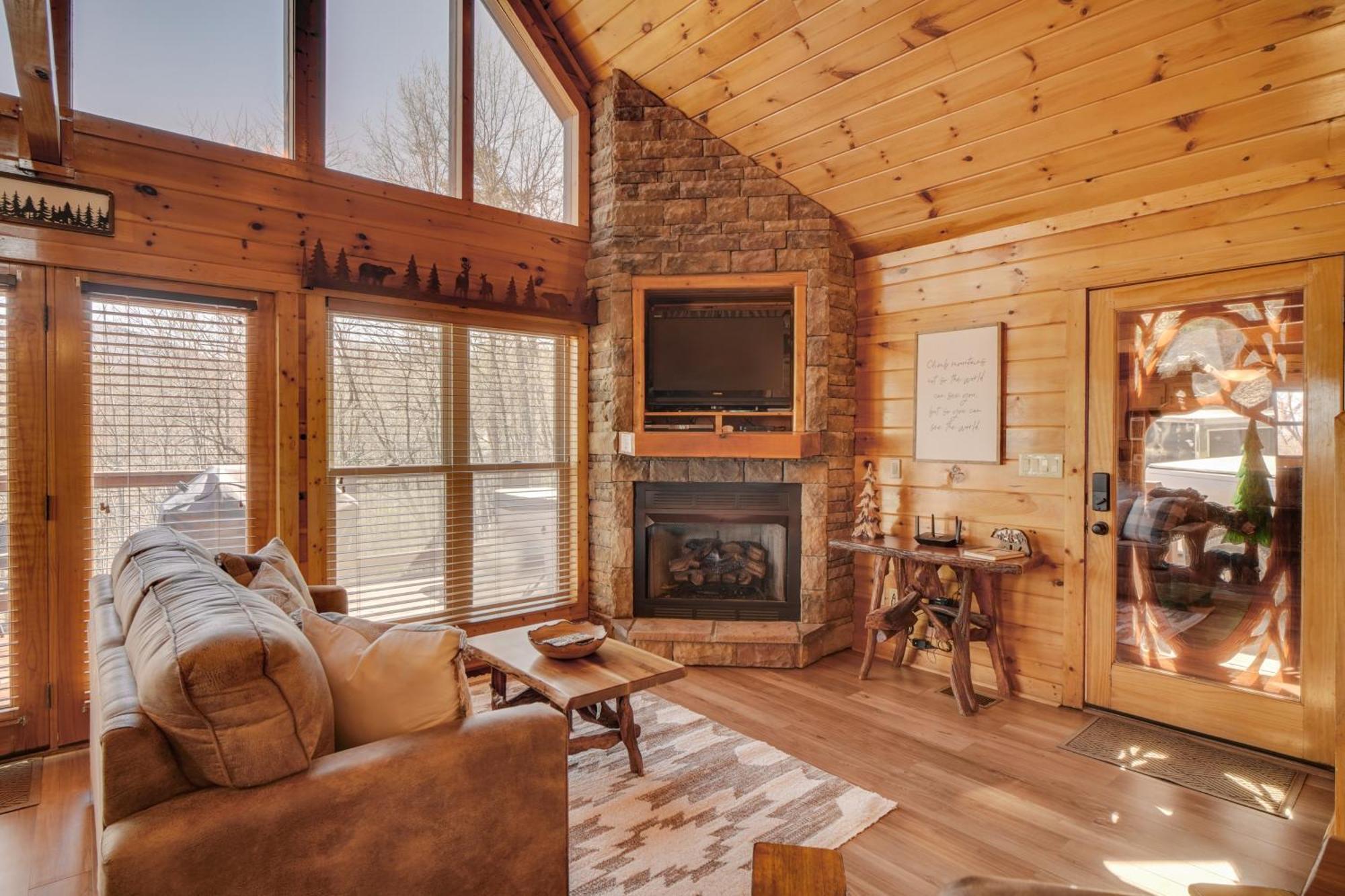 Hatcher Mtn Retreat Sevierville Cabin With Hot Tub! Exterior foto
